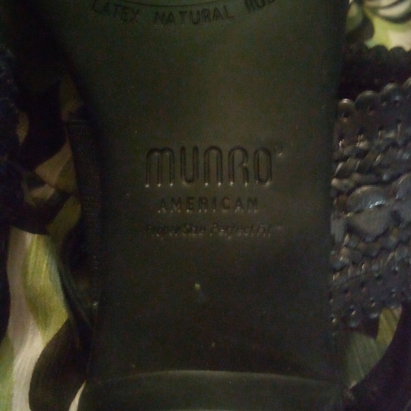 Sandals - Picture 4 of 7